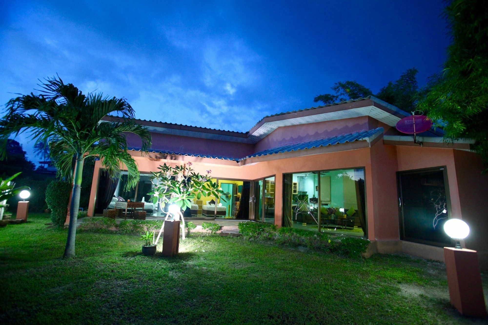 Phangan Beach Resort Ban Tai Exterior photo